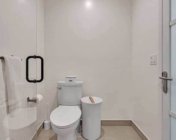 2.5-bathroom-3655_11