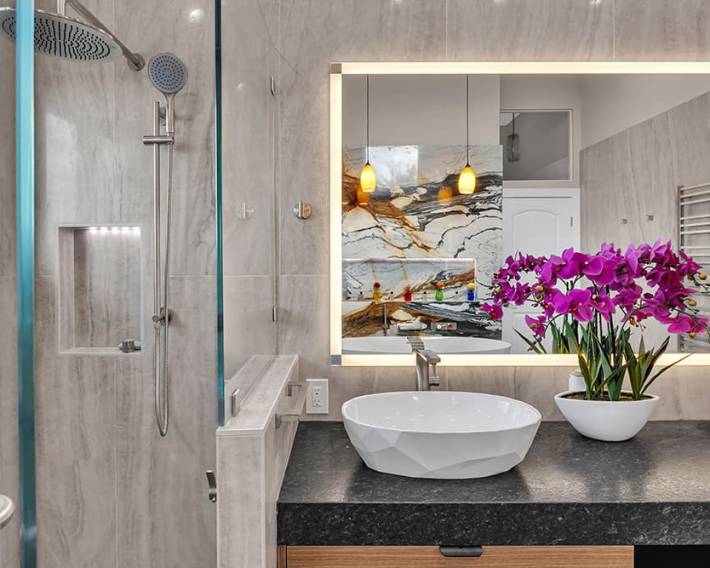 Master Bathroom & bedroom - Belmont12