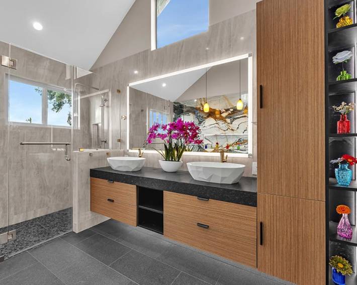 Master Bathroom & bedroom - Belmont5